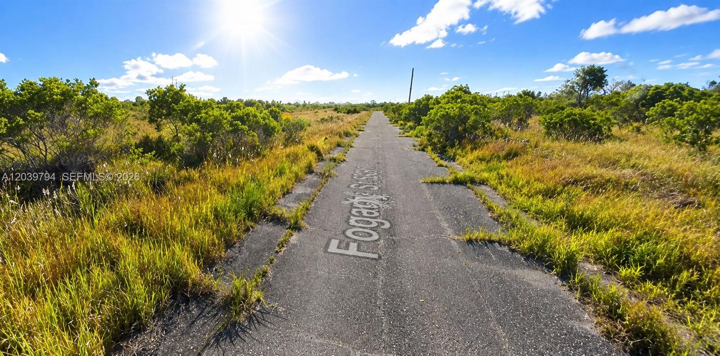 For Sale: $28,000 (0.23 acres)