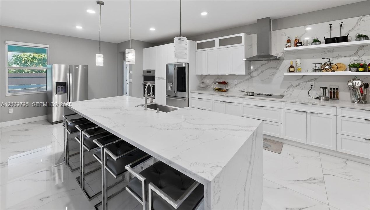 На продажу: $925,000 (5 спален, 3 ванн, 3003 Квадратных фут)
