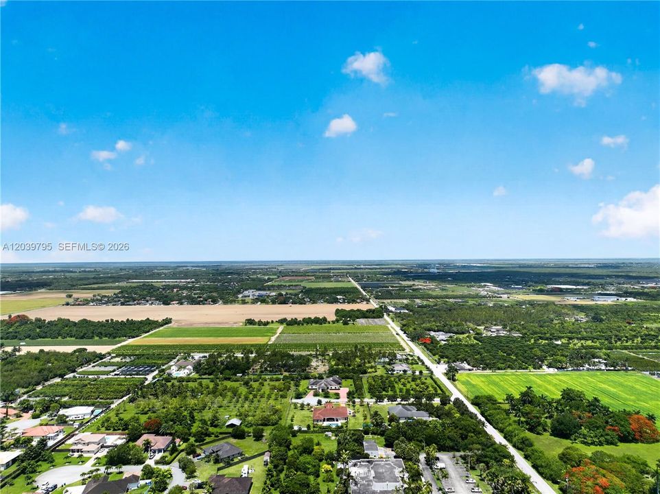 На продажу: $925,000 (5 спален, 3 ванн, 3003 Квадратных фут)
