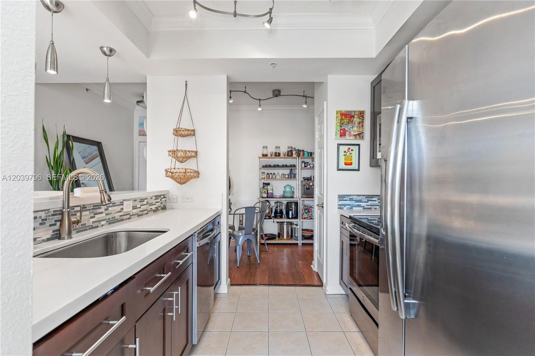 En Venta: $369,999 (2 camas, 2 baños, 1240 Pies cuadrados)