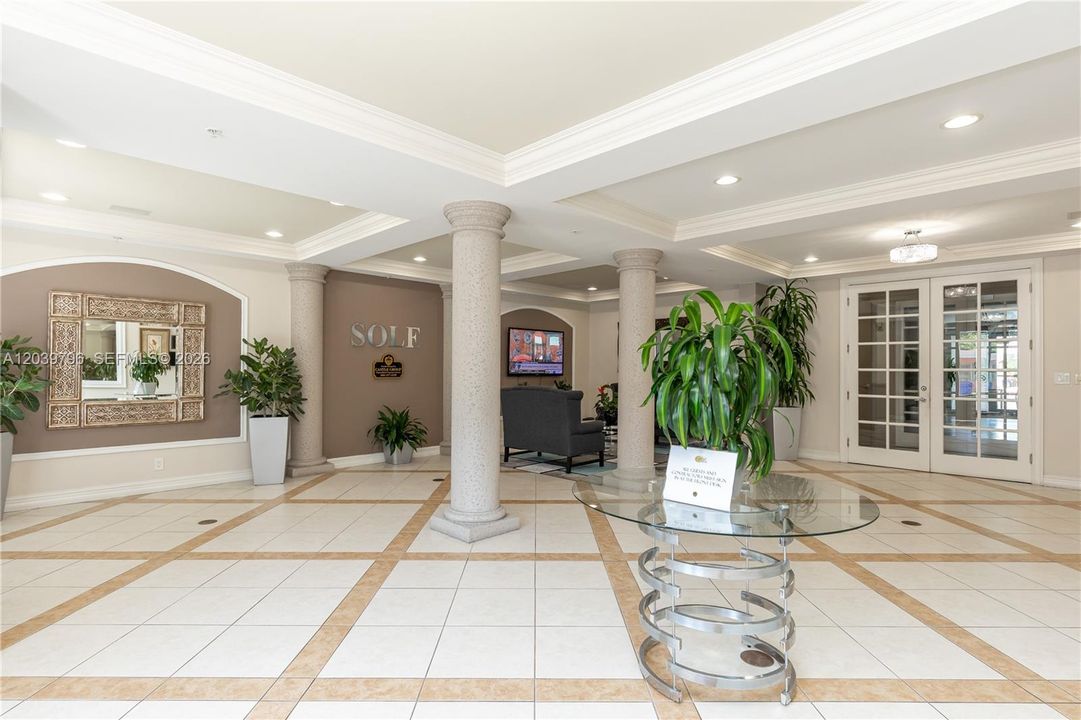 En Venta: $369,999 (2 camas, 2 baños, 1240 Pies cuadrados)