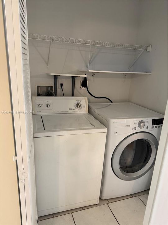 En Renta: $3,200 (4 camas, 2 baños, 1159 Pies cuadrados)