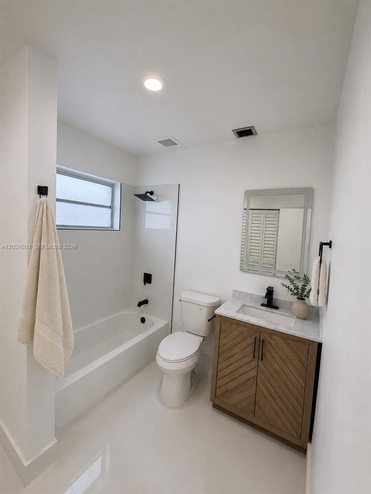 For Rent: $3,200 (3 beds, 2 baths, 1600 Square Feet)