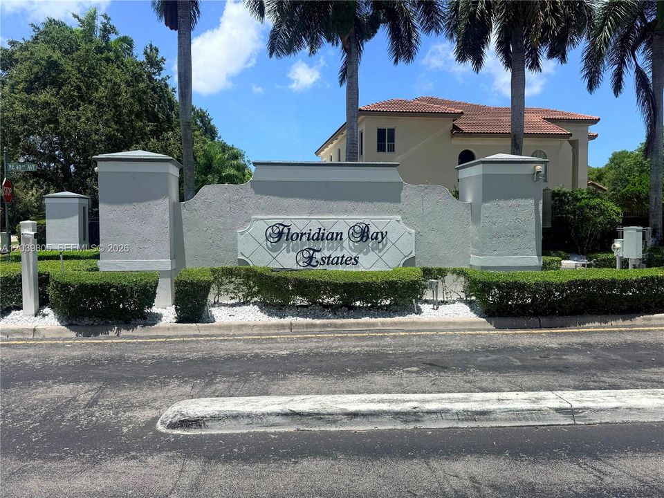 For Rent: $4,900 (6 beds, 3 baths, 3218 Square Feet)