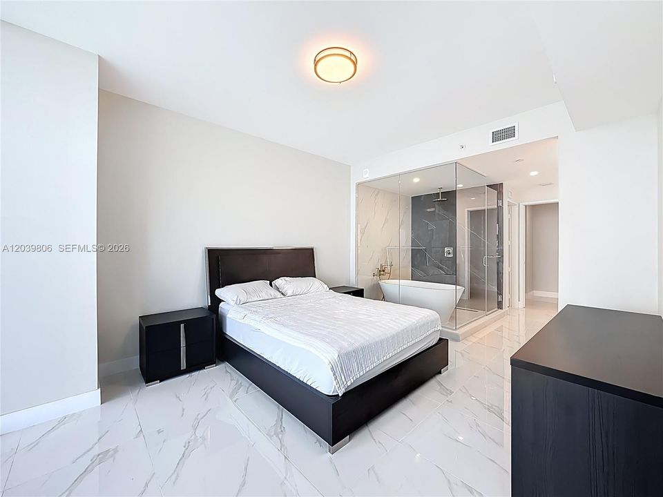 En Renta: $5,500 (1 camas, 2 baños, 1185 Pies cuadrados)
