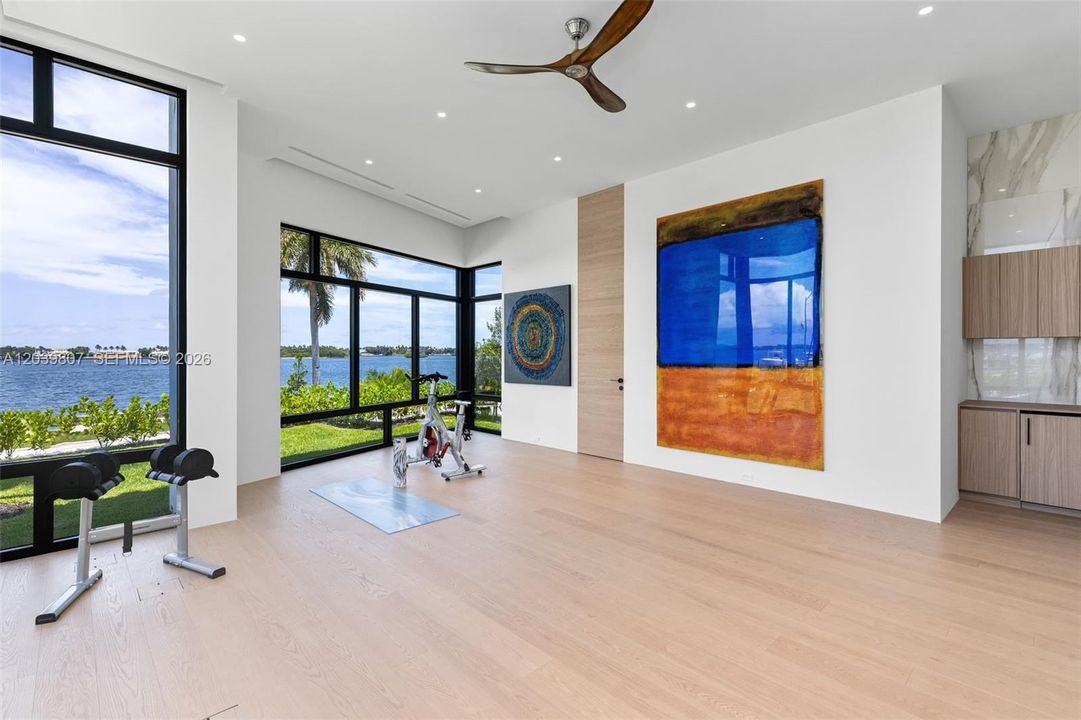 For Sale: $42,500,000 (7 beds, 9 baths, 11228 Square Feet)
