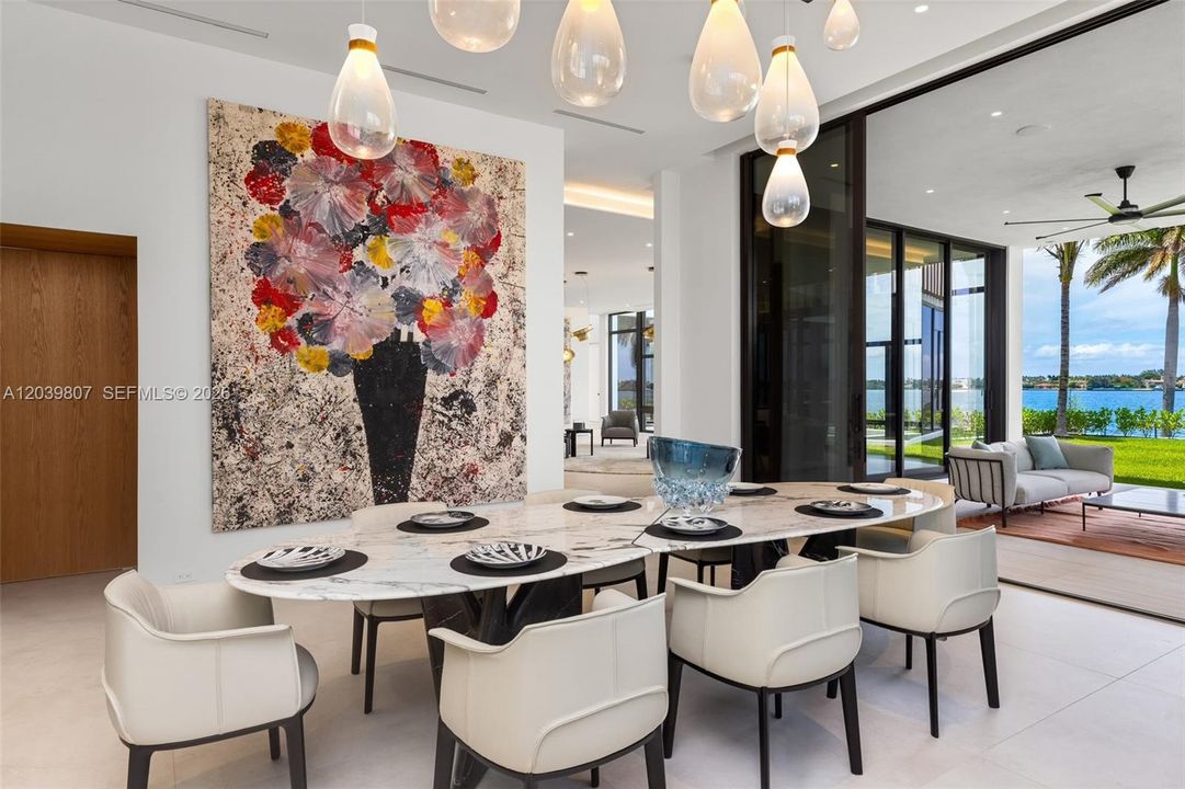 For Sale: $42,500,000 (7 beds, 9 baths, 11228 Square Feet)