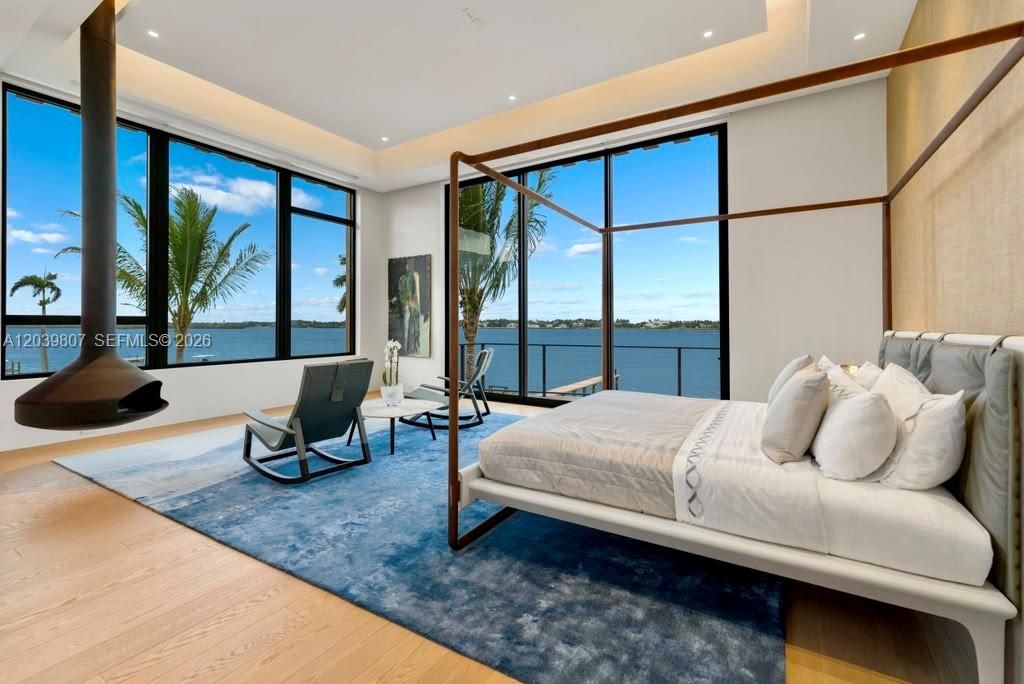 For Sale: $42,500,000 (7 beds, 9 baths, 11228 Square Feet)