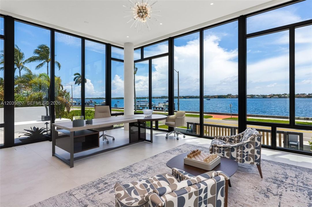 For Sale: $42,500,000 (7 beds, 9 baths, 11228 Square Feet)