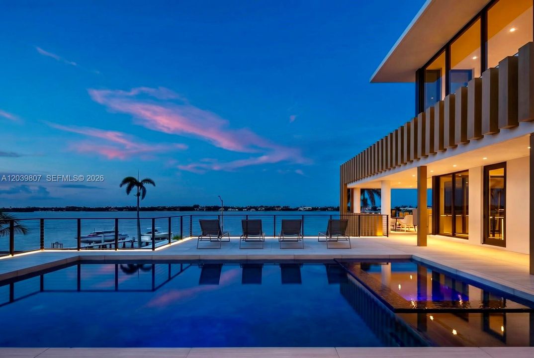 For Sale: $42,500,000 (7 beds, 9 baths, 11228 Square Feet)