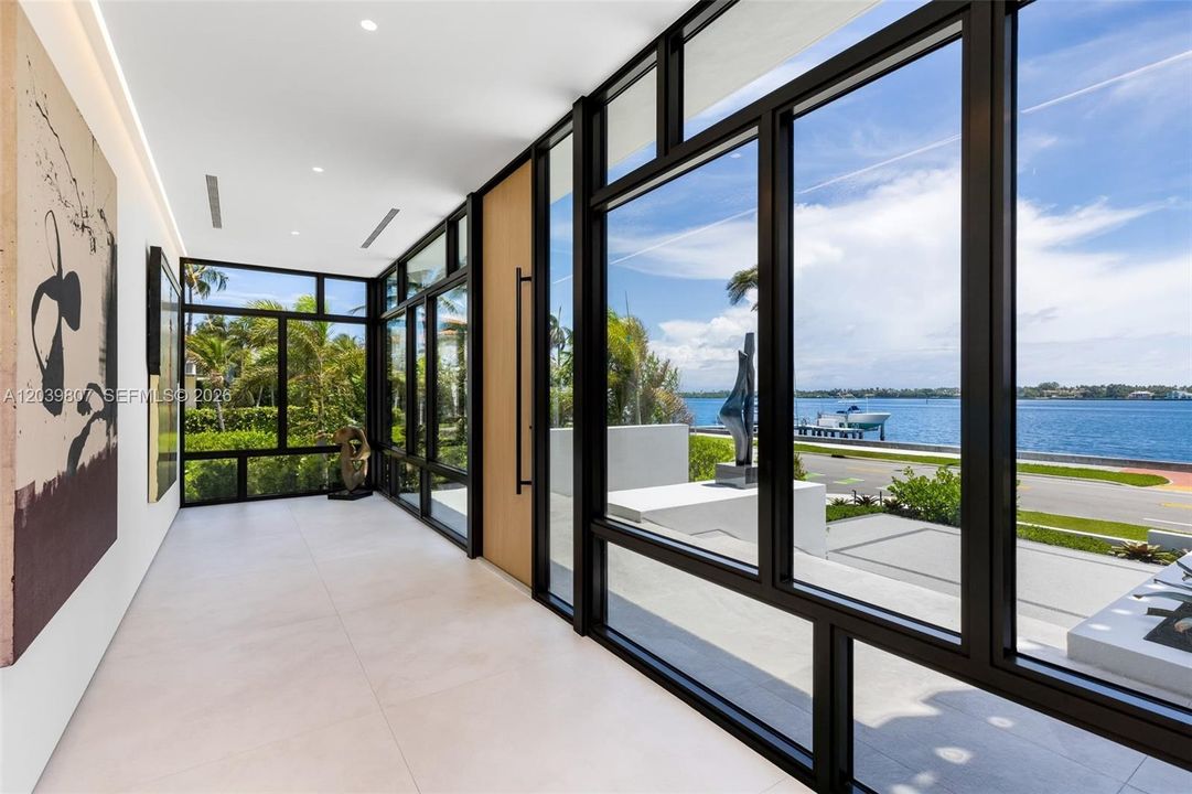 For Sale: $42,500,000 (7 beds, 9 baths, 11228 Square Feet)