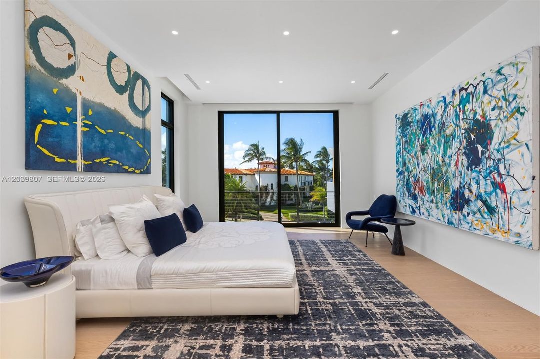 For Sale: $42,500,000 (7 beds, 9 baths, 11228 Square Feet)