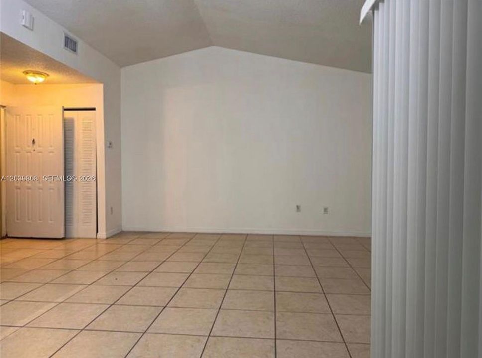 En Renta: $2,200 (2 camas, 2 baños, 916 Pies cuadrados)