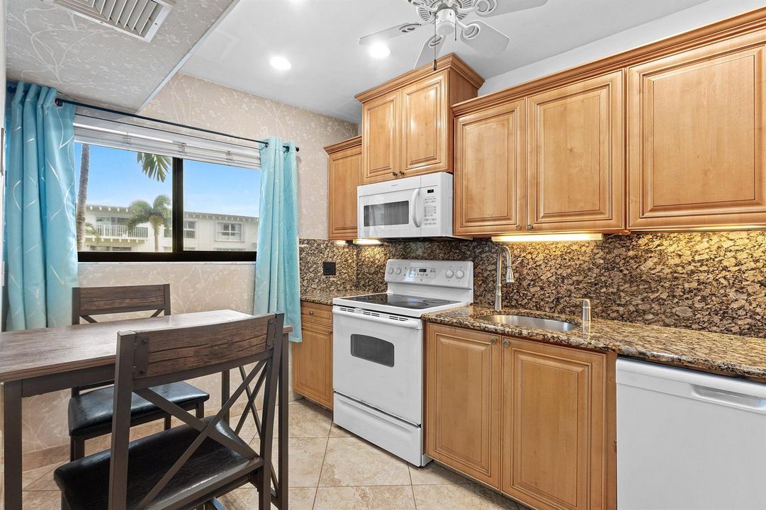 009-3605SouthOceanBoulevard-229-SouthPal