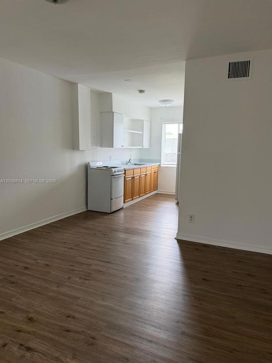 En Renta: $1,390 (0 camas, 1 baños, 0 Pies cuadrados)