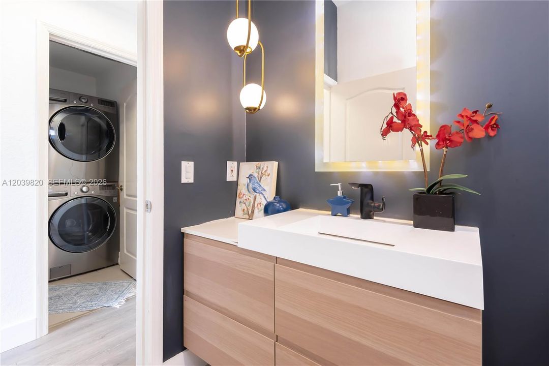 For Sale: $1,160,000 (4 beds, 3 baths, 2401 Square Feet)
