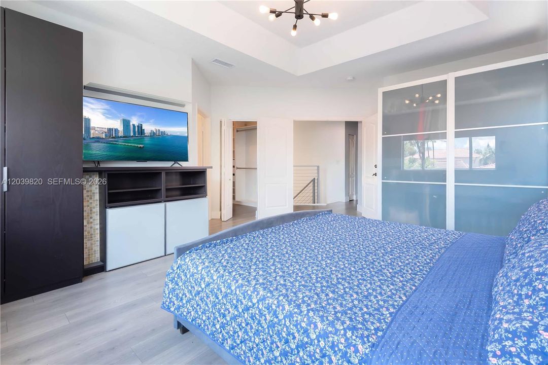 For Sale: $1,160,000 (4 beds, 3 baths, 2401 Square Feet)