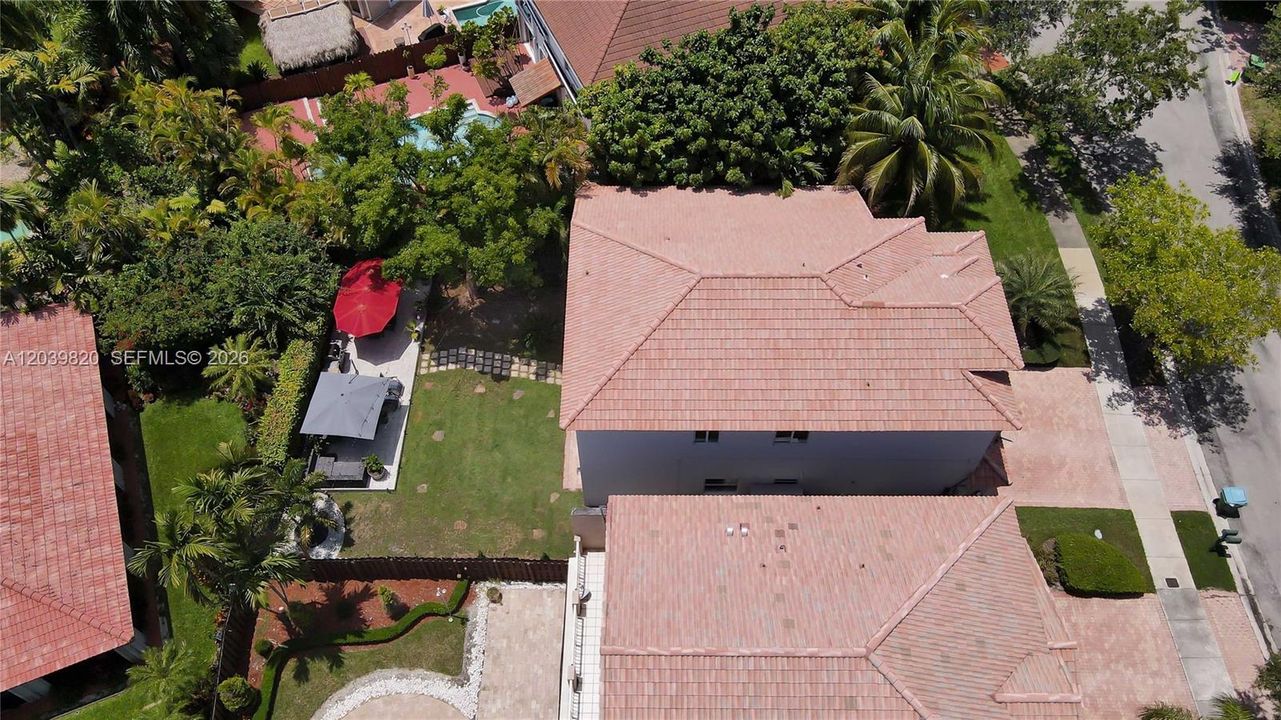 For Sale: $1,160,000 (4 beds, 3 baths, 2401 Square Feet)