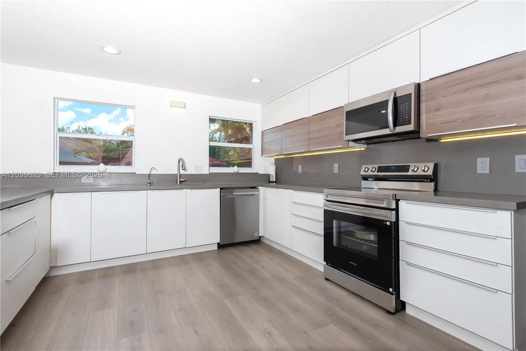 For Sale: $1,160,000 (4 beds, 3 baths, 2401 Square Feet)