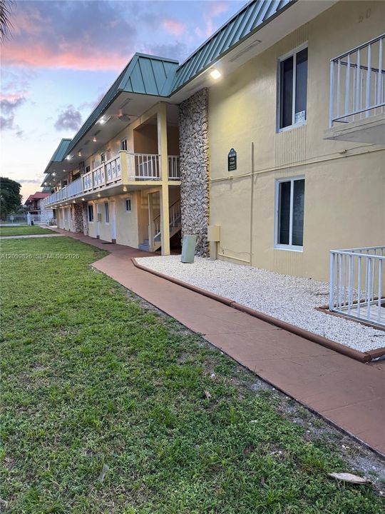 En Venta: $209,900 (2 camas, 2 baños, 990 Pies cuadrados)