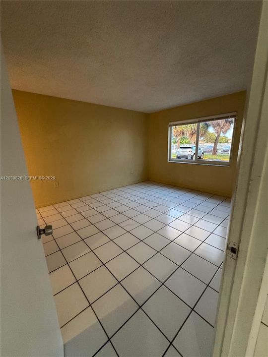 En Venta: $209,900 (2 camas, 2 baños, 990 Pies cuadrados)
