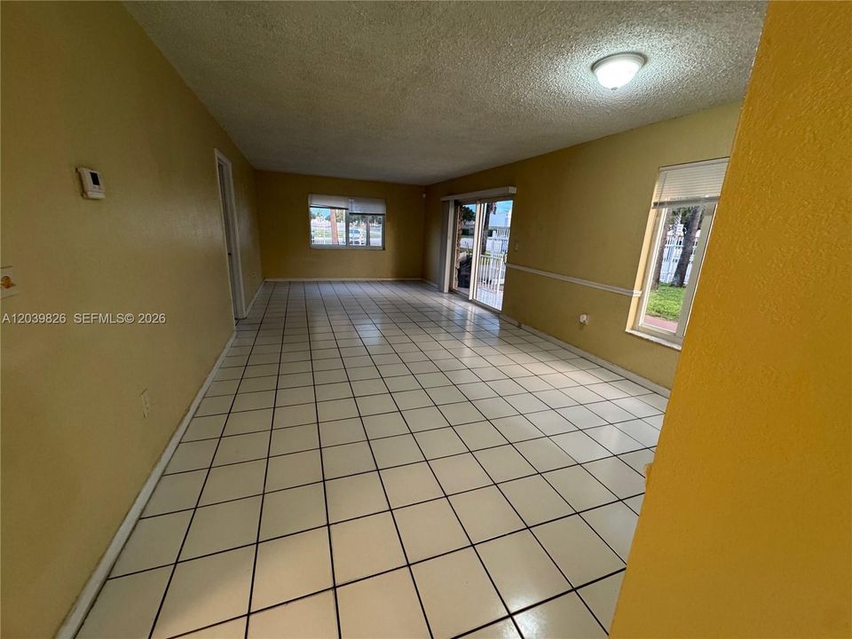 En Venta: $209,900 (2 camas, 2 baños, 990 Pies cuadrados)