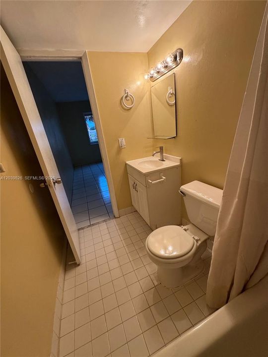 En Venta: $209,900 (2 camas, 2 baños, 990 Pies cuadrados)