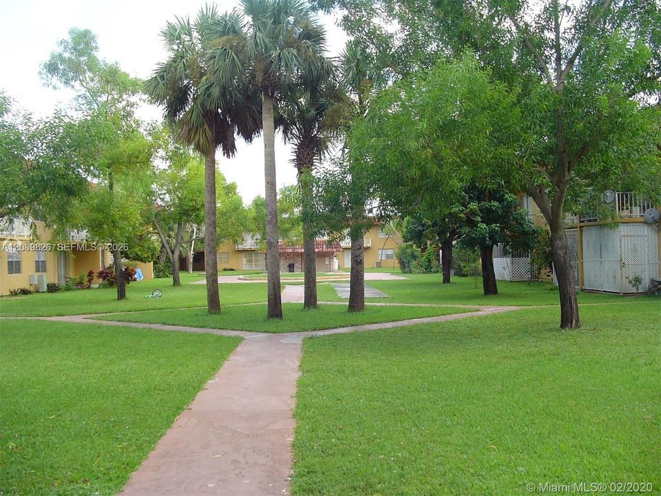 En Venta: $209,900 (2 camas, 2 baños, 990 Pies cuadrados)
