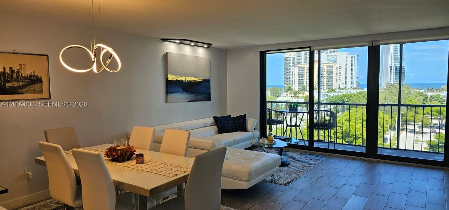 En Venta: $429,000 (1 camas, 1 baños, 880 Pies cuadrados)