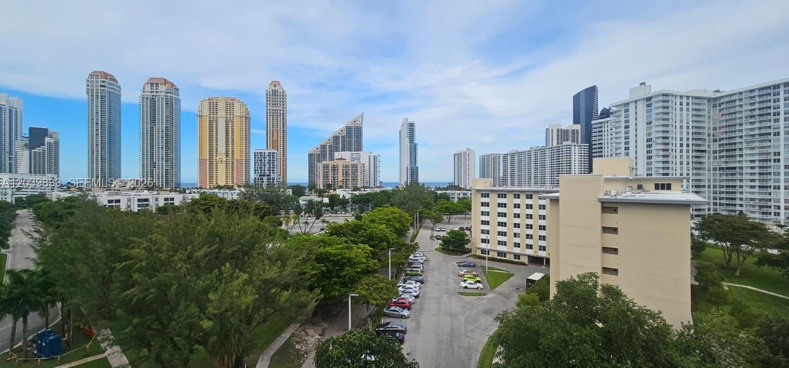 En Venta: $429,000 (1 camas, 1 baños, 880 Pies cuadrados)