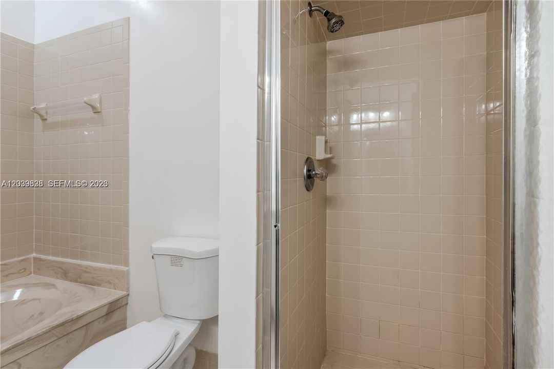 For Sale: $585,000 (3 beds, 2 baths, 1624 Square Feet)