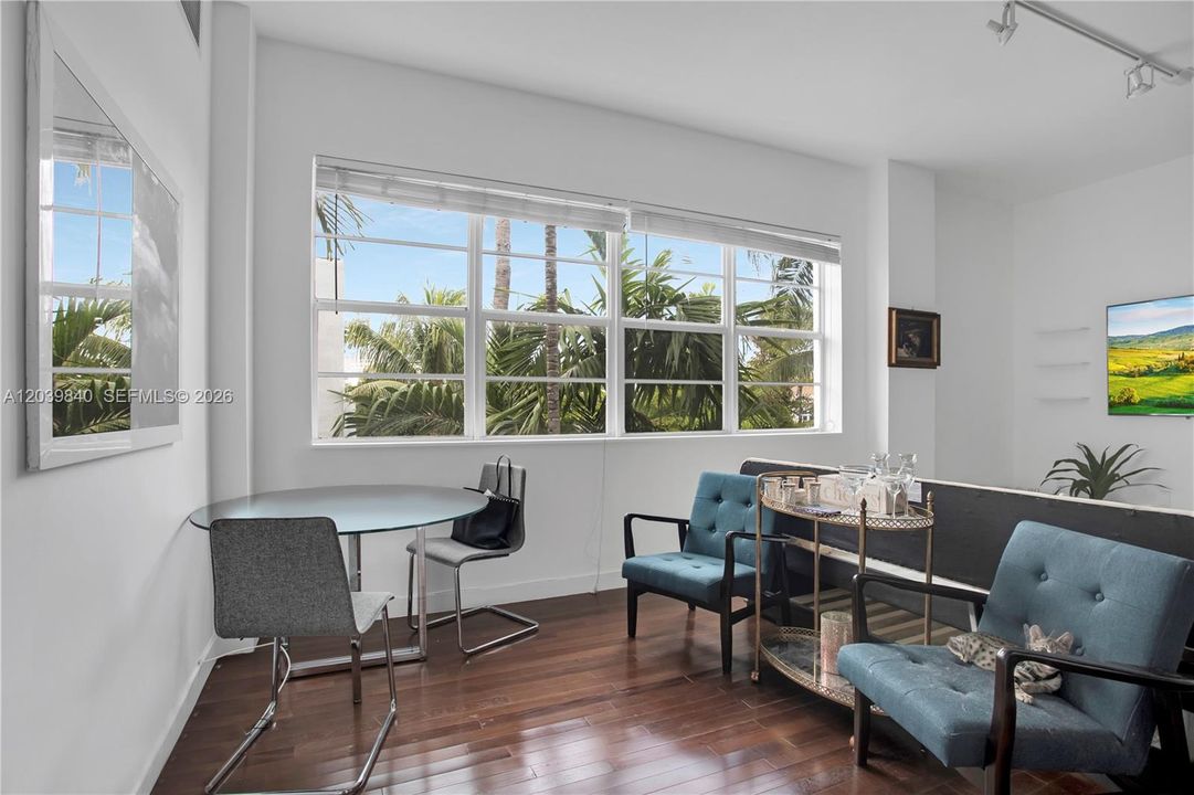 For Rent: $2,500 (1 beds, 1 baths, 533 Square Feet)