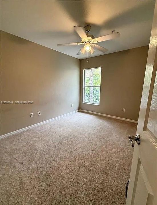В аренду: $2,600 (3 спален, 2 ванн, 1715 Квадратных фут)