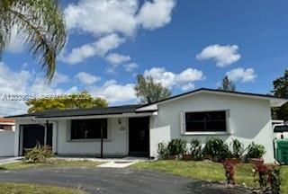 For Rent: $3,950 (3 beds, 2 baths, 2371 Square Feet)