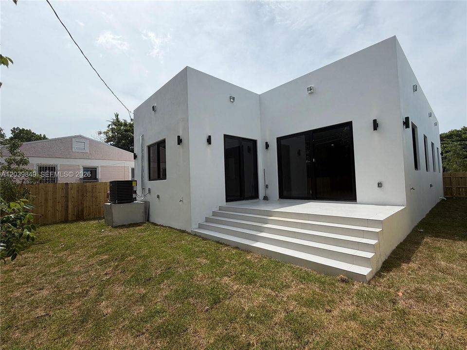 En Venta: $679,900 (3 camas, 2 baños, 0 Pies cuadrados)
