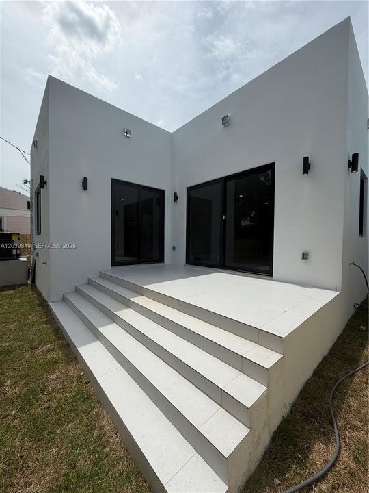 En Venta: $679,900 (3 camas, 2 baños, 0 Pies cuadrados)