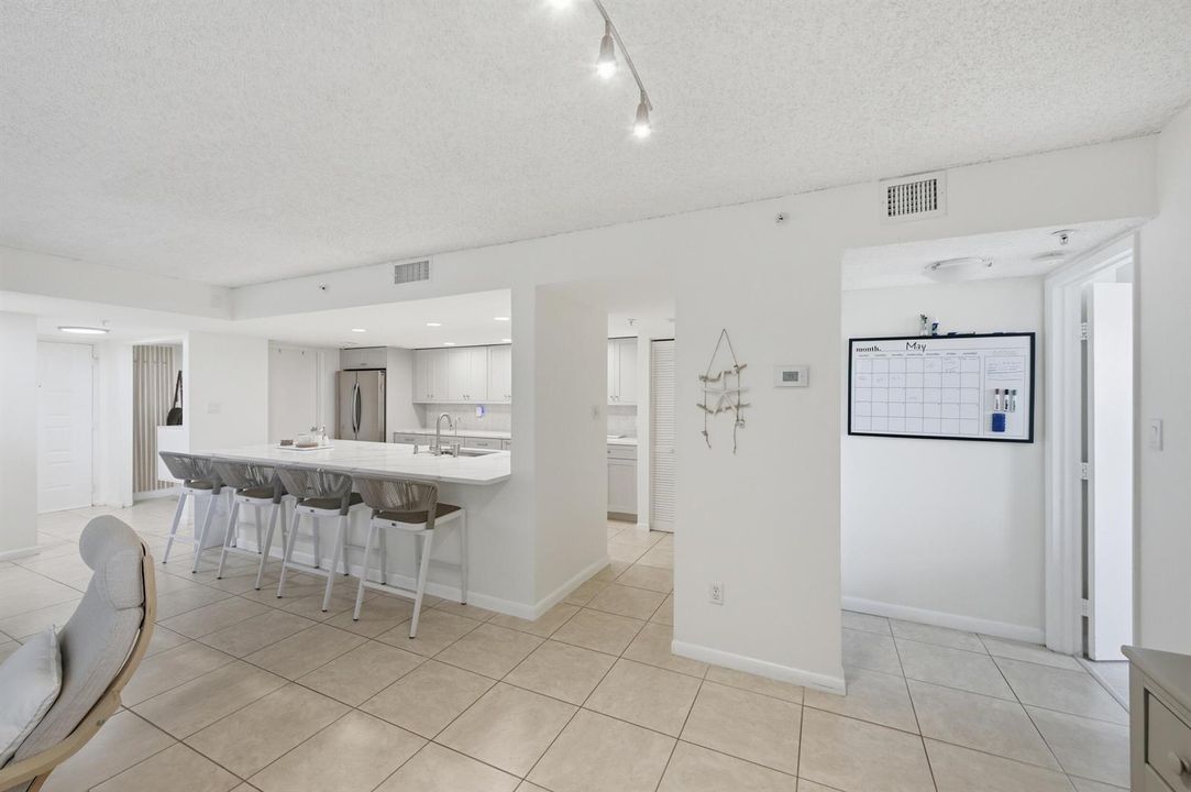 Kitchen Breakfast bar
