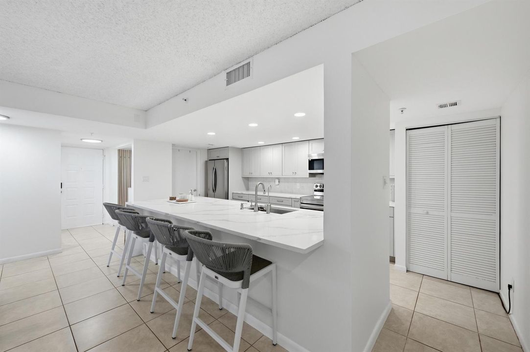 Open Kitchen