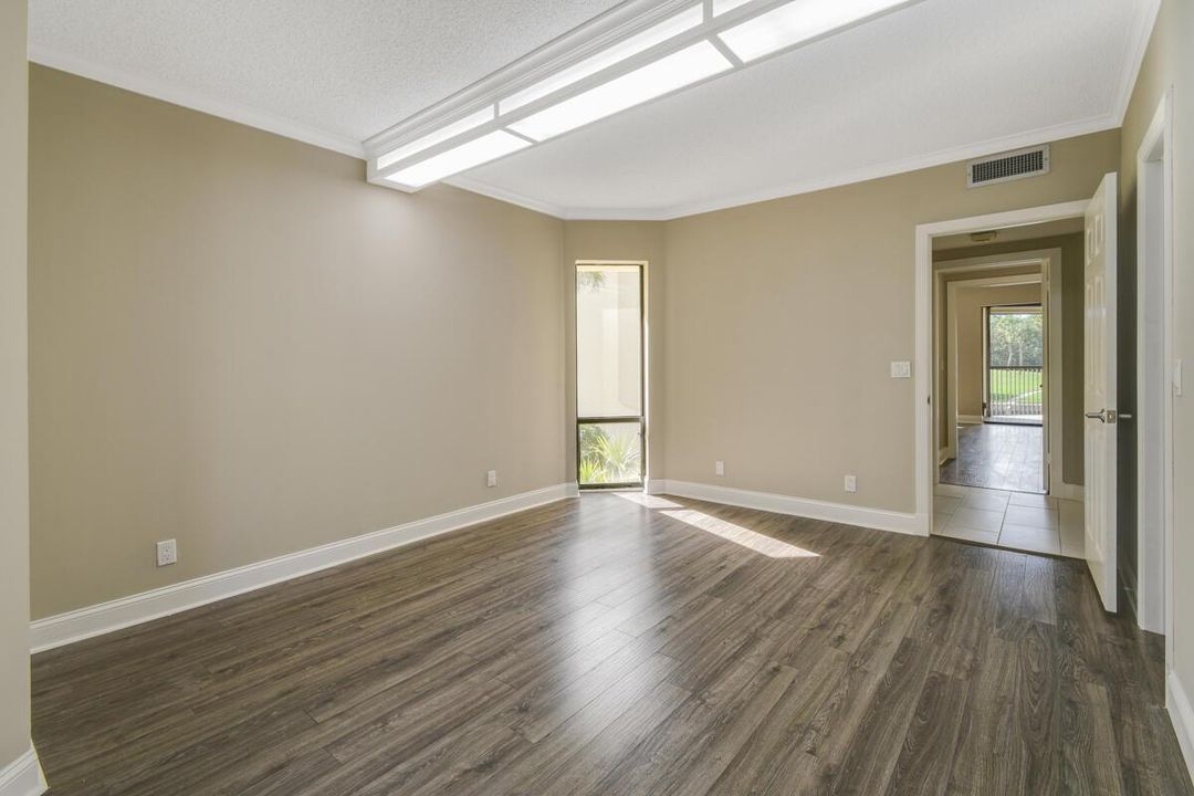 Bedroom 2 to entry