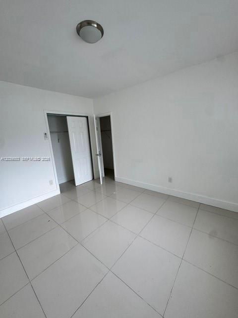 For Rent: $2,500 (2 beds, 2 baths, 977 Square Feet)