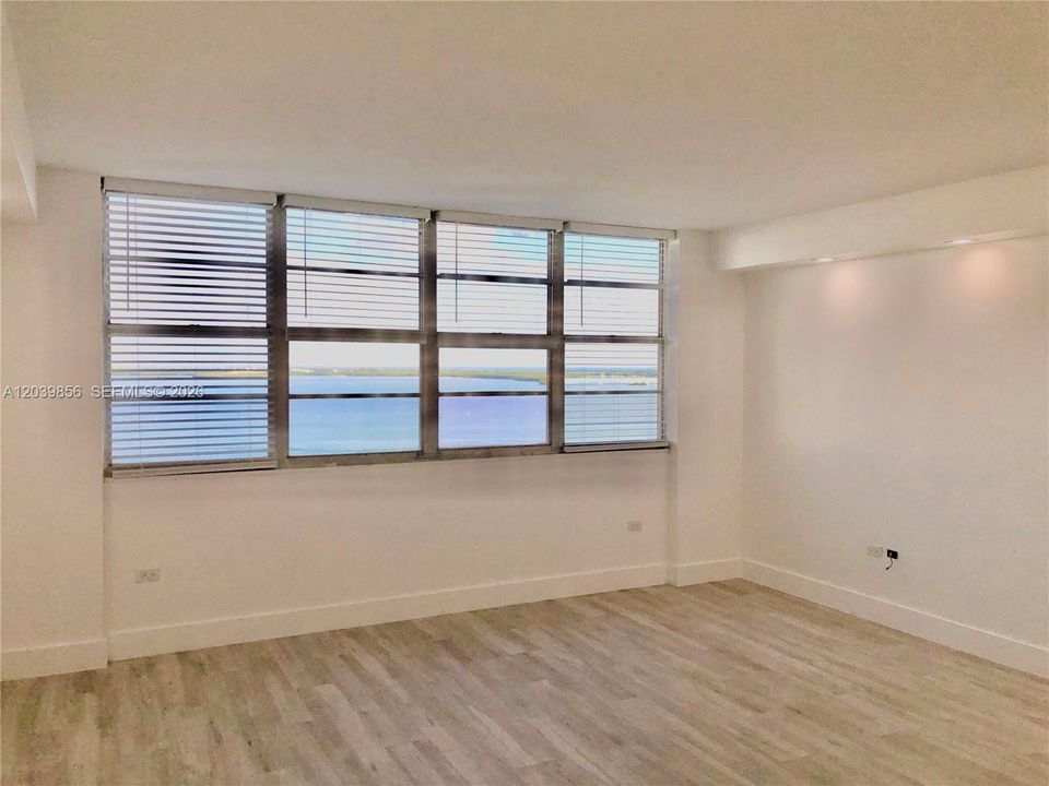 En Renta: $2,400 (0 camas, 1 baños, 500 Pies cuadrados)