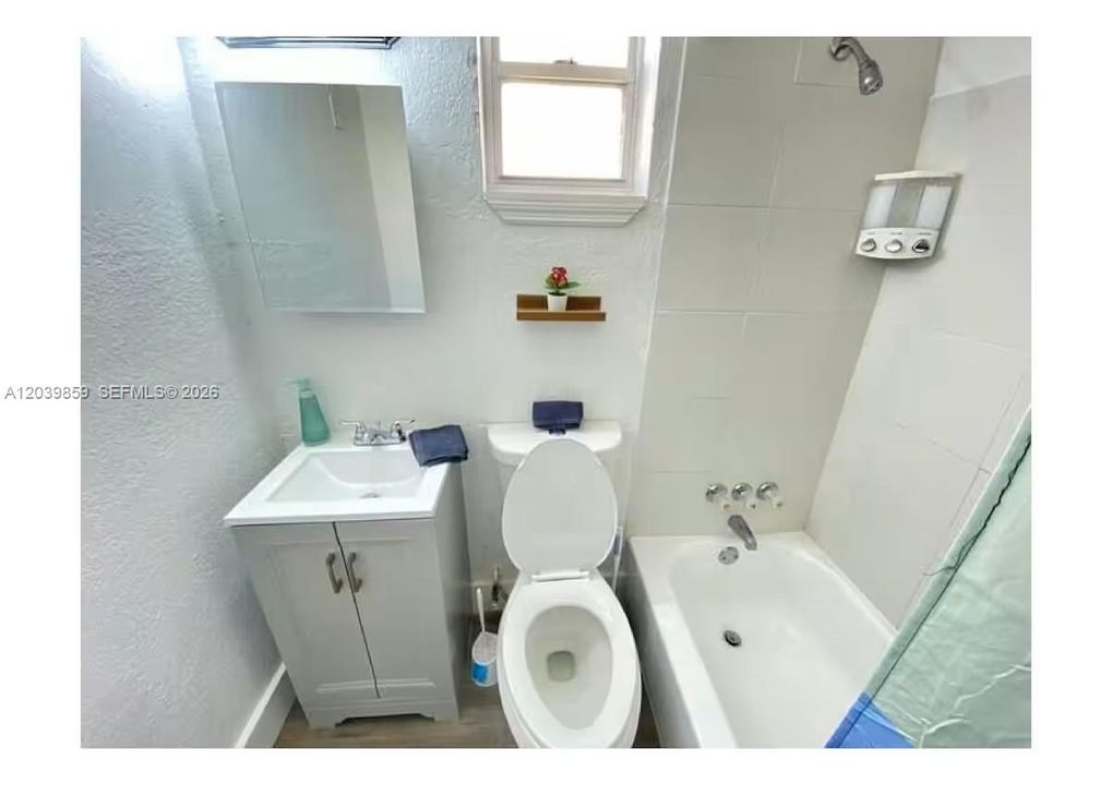 En Renta: $1,650 (1 camas, 1 baños, 600 Pies cuadrados)