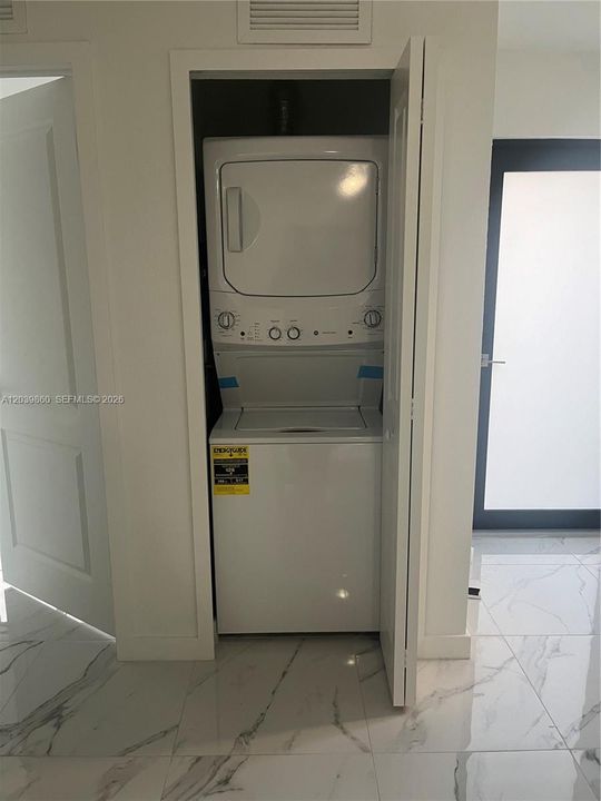 For Rent: $1,400 (1 beds, 1 baths, 0 Square Feet)
