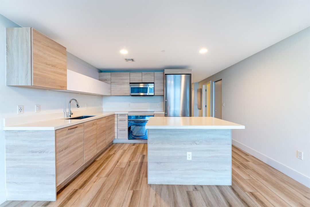 20260615 - 16385 Biscayne Blvd 2502 - MR