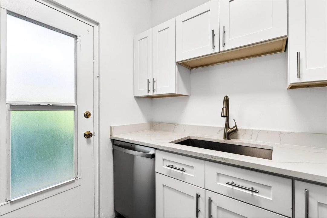 Horizon 104 KITCHEN AREA-3