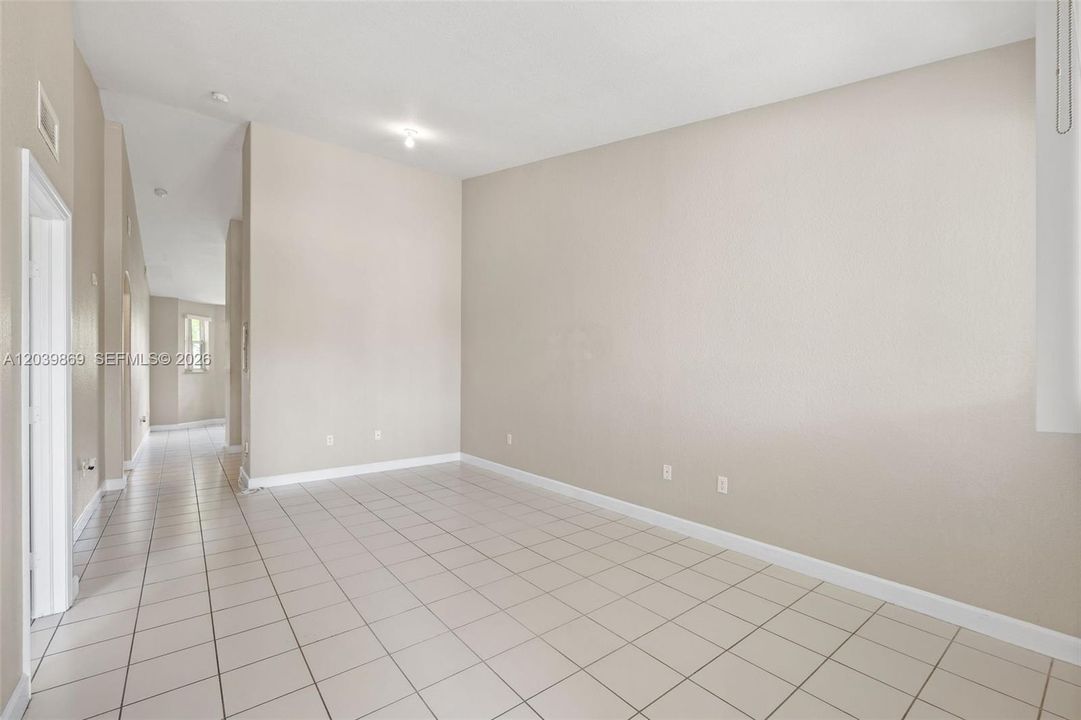 En Venta: $199,900 (3 camas, 2 baños, 1182 Pies cuadrados)