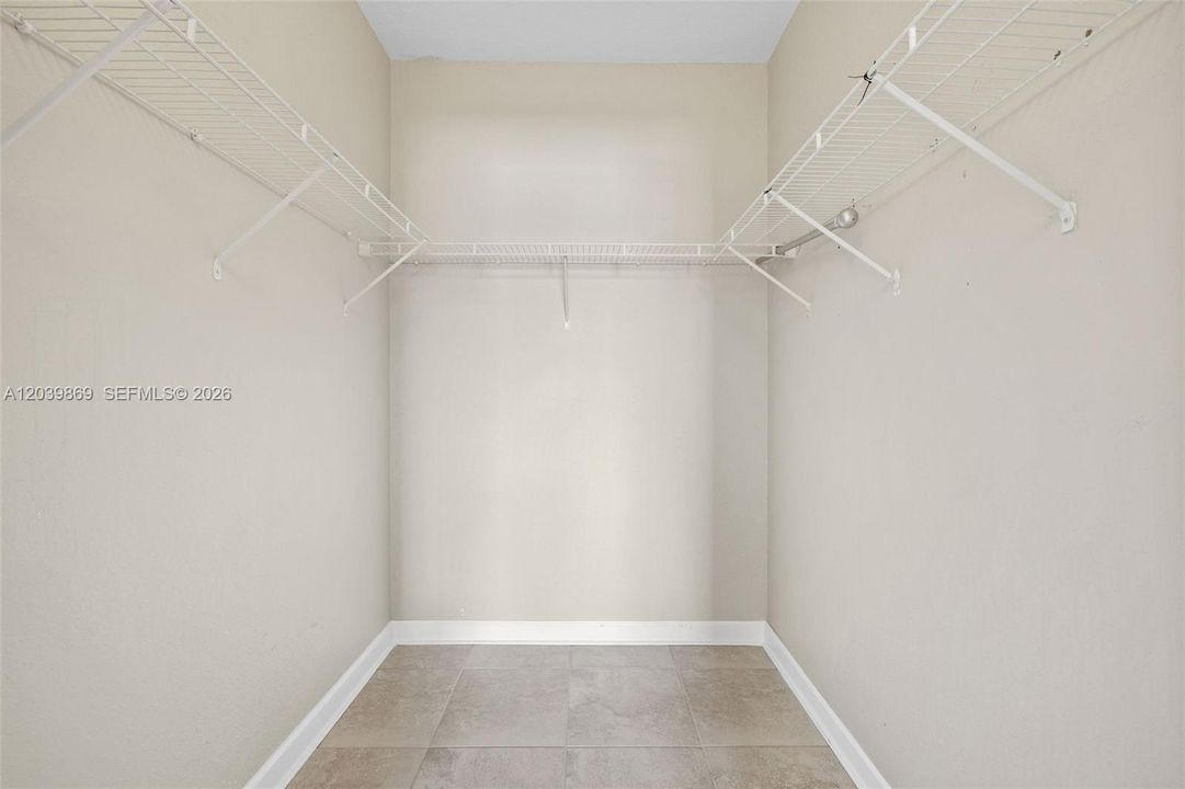 En Venta: $199,900 (3 camas, 2 baños, 1182 Pies cuadrados)