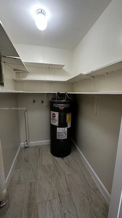 В аренду: $2,300 (3 спален, 2 ванн, 1150 Квадратных фут)