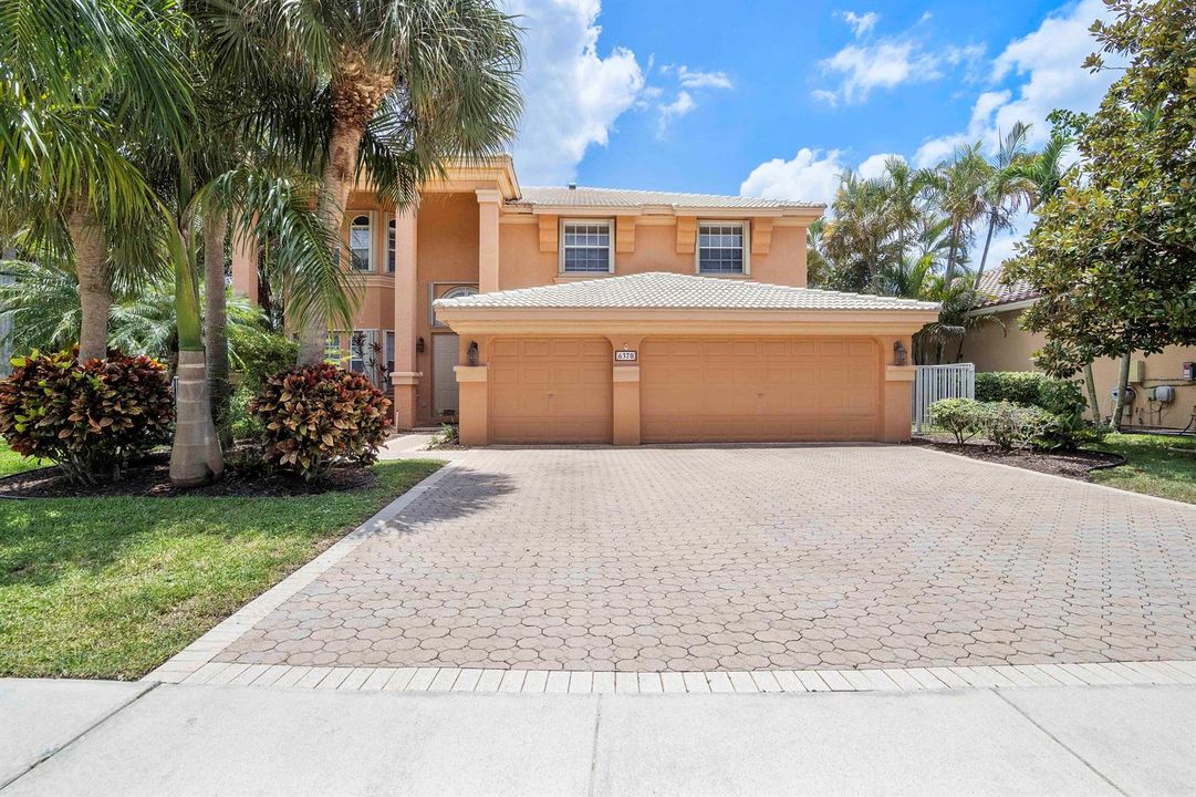 6370 Stonehurst Cir_006