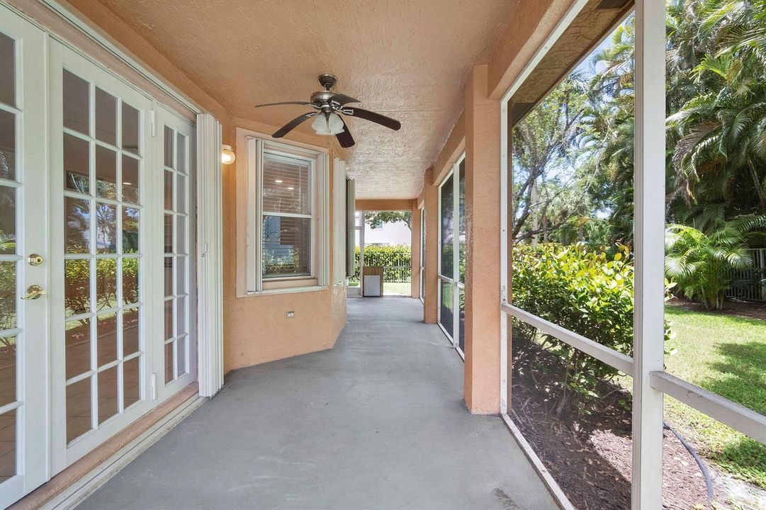 6370 Stonehurst Cir_037